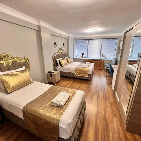 Berkmuller Host3 Istanbul